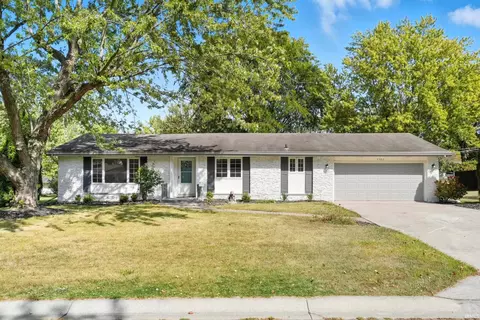 3502 Courtwood Dr, Fort Wayne, IN 46815