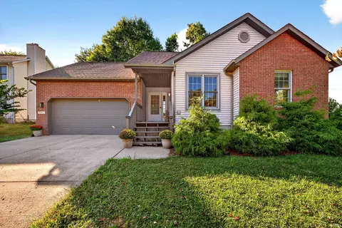 2310 S Boulder Ct, Bloomington, IN 47403