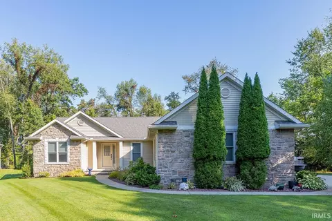 24407 Desert Lark Ct, Elkhart, IN 46514