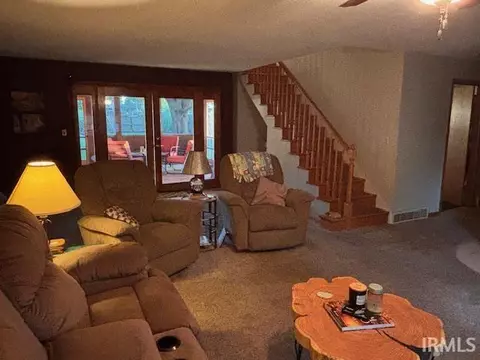 206 E Maple St, Fowler, IN 47944 photo 3