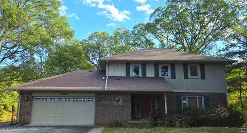 5271 E Willow Ct, Monticello, IN 47960