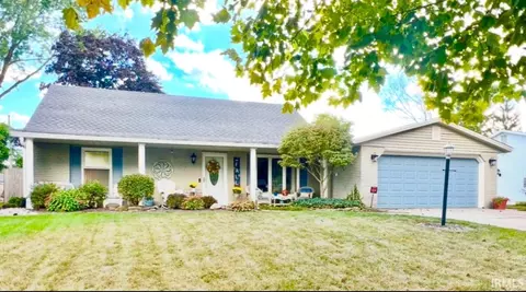 7032 White Eagle Dr, Fort Wayne, IN 46815