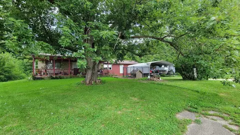 7052 W 600 S, Huntington, IN 46750