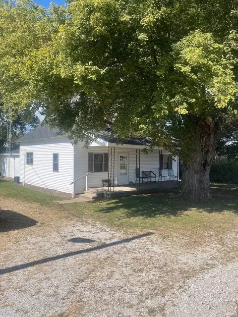 11081 N Old 41 Hwy, Oaktown, IN 47561