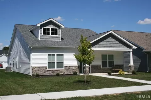 1106 E South St, Frankfort, IN 46041