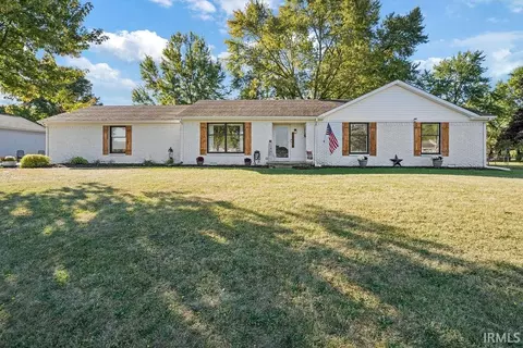 516 Nancy Dr, Sweetser, IN 46987 photo 2
