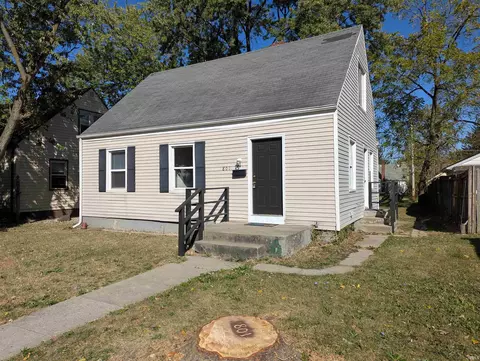 801 Mckinnie Ave, Fort Wayne, IN 46806