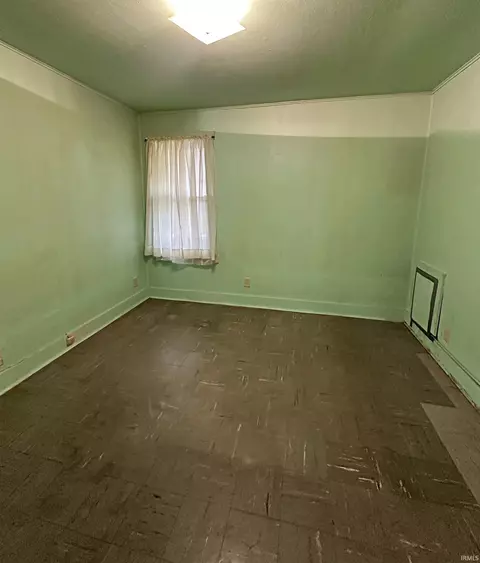 Bedroom - 1308 E Van Trees St, Washington, IN 47501 photo 3 of 4