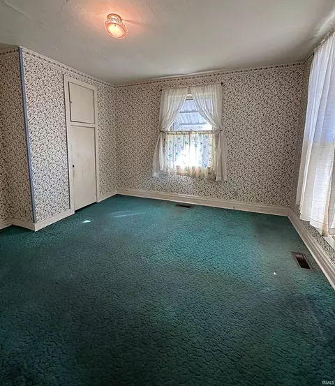 Bedroom - 1308 E Van Trees St, Washington, IN 47501 photo 2 of 4