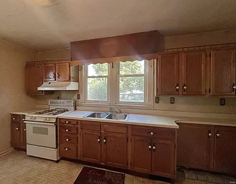 Kitchen - 1308 E Van Trees St, Washington, IN 47501 photo 1 of 4