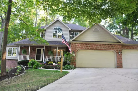 114 Chaudoin Dr, Angola, IN 46703