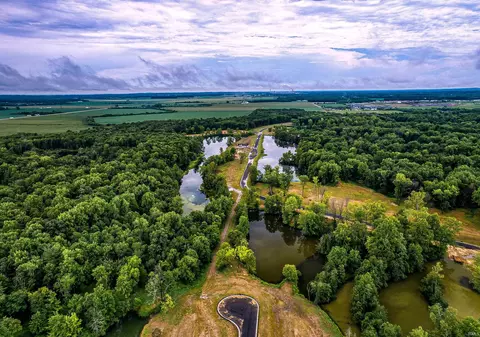 4078 Cottonwood Dr, Victoria Woods, IN 47601