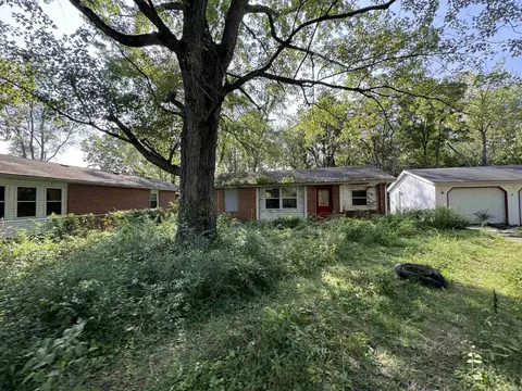 903 S Tennessee Ave, Muncie, IN 47302