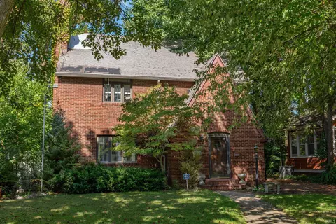 1315 Sunnymede Ave, South Bend, IN 46615