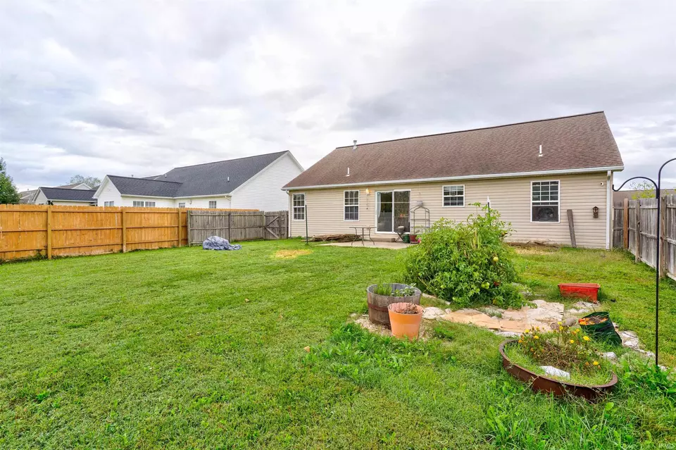 Exterior - 4521 Emma Dr, Evansville, IN 47711 photo 8 of 8