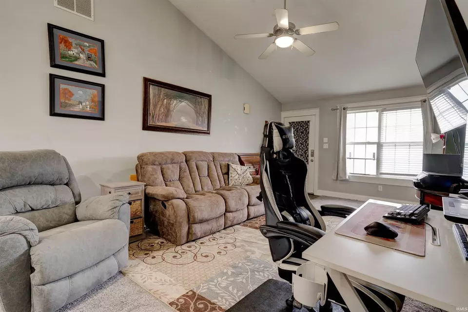 Living - 4521 Emma Dr, Evansville, IN 47711 photo 2 of 2