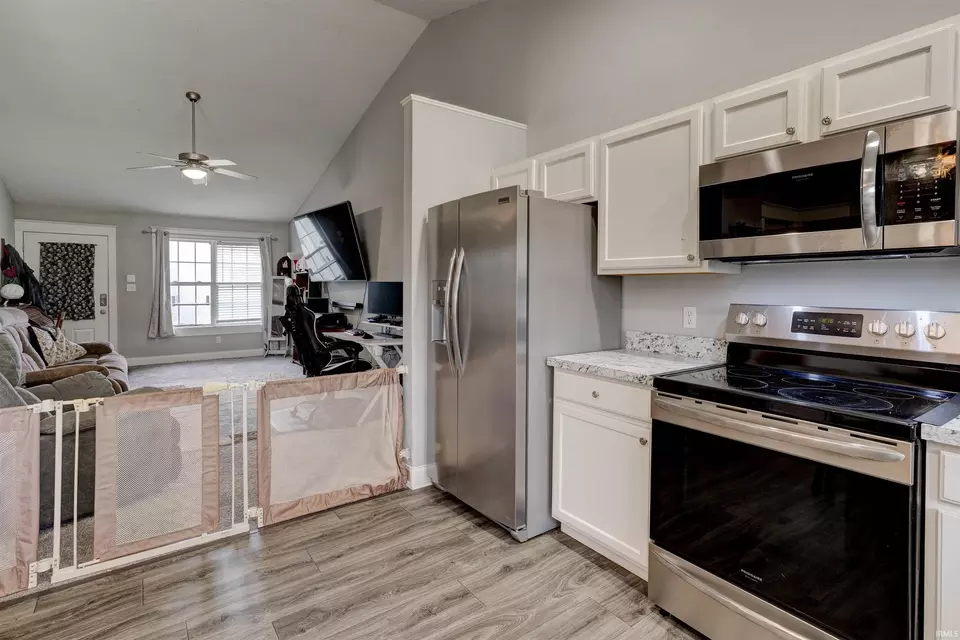 Kitchen - 4521 Emma Dr, Evansville, IN 47711 photo 2 of 2