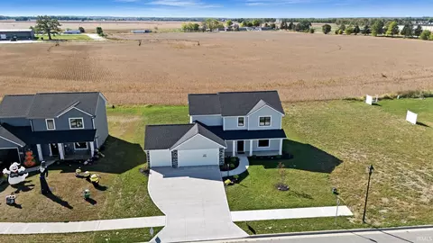1010 Bryce Cir, Ligonier, IN 46767