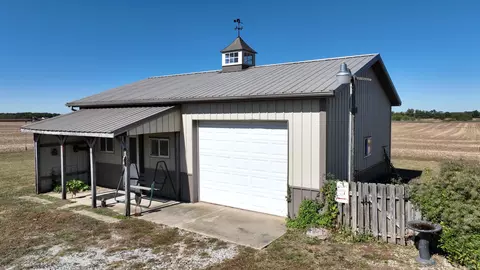 Exterior - 7563 E 600 N Rd, Monticello, IN 47960 photo 6 of 7