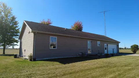 Exterior - 7563 E 600 N Rd, Monticello, IN 47960 photo 3 of 7