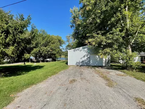 16790 Mill Pond Trl, Plymouth, IN 46563
