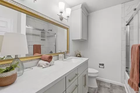 2394 E Winding Brook Cir, Bloomington, IN 47401 photo 16