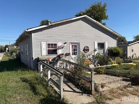 539 N Plum St, Albany, IN 47320