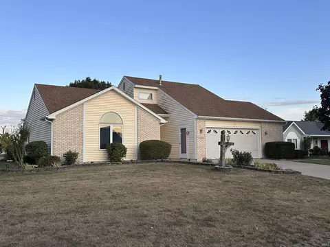 1330 Foxglove Ln, Fort Wayne, IN 46808