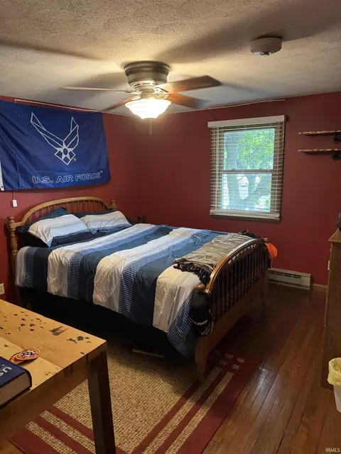 Bedroom - 902 E 8th St, Fowler, IN 47944 photo 6 of 6