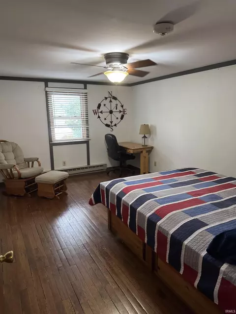 Bedroom - 902 E 8th St, Fowler, IN 47944 photo 5 of 6