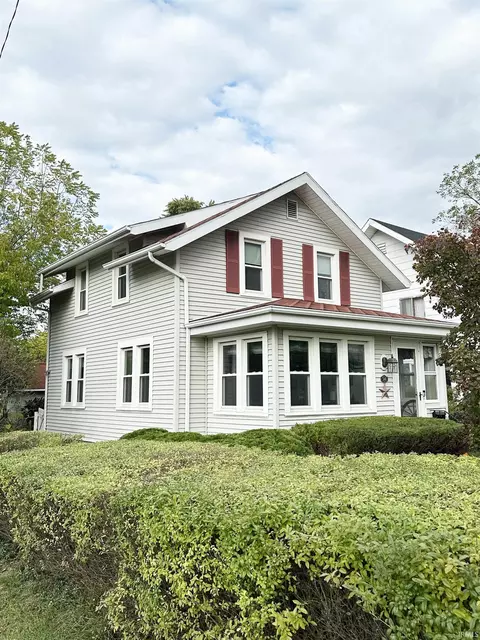 301 Eckman St, South Bend, IN 46614 photo 4
