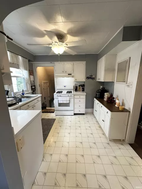 301 Eckman St, South Bend, IN 46614 photo 16
