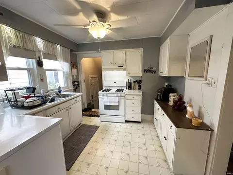 301 Eckman St, South Bend, IN 46614 photo 17