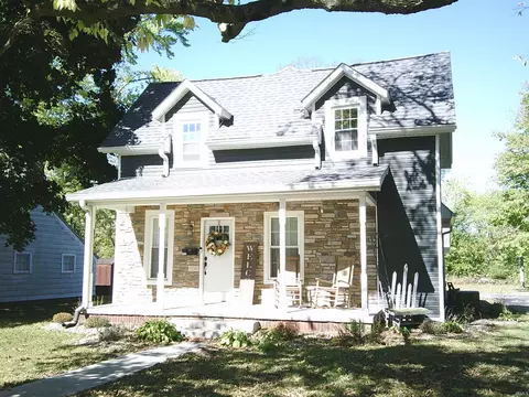 Exterior - 1017 E Columbia St, Delphi, IN 46923 photo 1 of 4