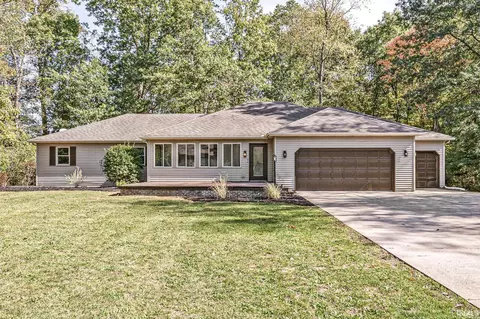 51302 Courtyard Ln, Elkhart, IN 46514