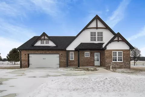 1041 S Huntsville Rd, Winchester, IN 47394