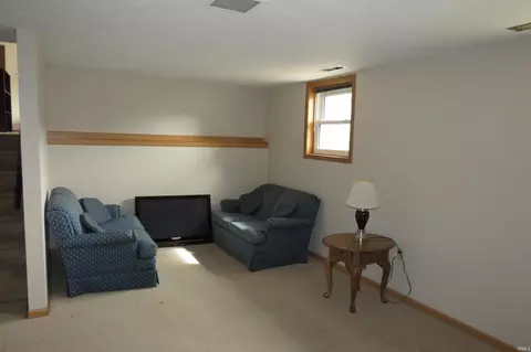 Living - 940 N Southland Dr, Lafayette, IN 47909 photo 1 of 1