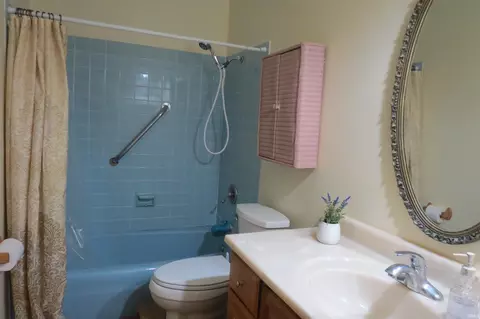 Bath - 940 N Southland Dr, Lafayette, IN 47909 photo 1 of 1