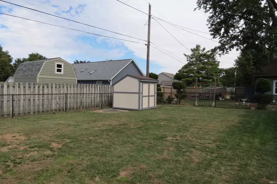 Exterior - 940 N Southland Dr, Lafayette, IN 47909 photo 3 of 4