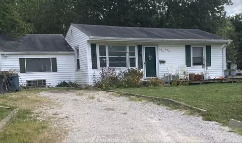 2222 S Walnut Ln, Evansville, IN 47714