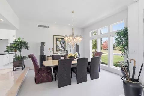 Dining - 1516 Sevan Lake Ct, Fort Wayne, IN 46825 photo 2 of 3