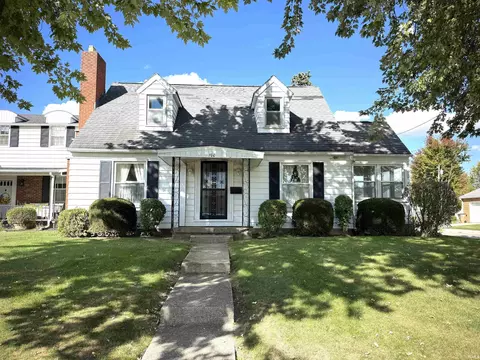 700 W South St, Winchester, IN 47394