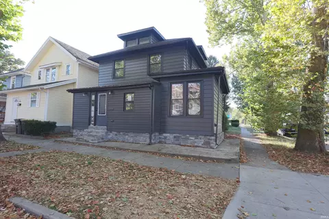 2102 Webster St, Fort Wayne, IN 46802