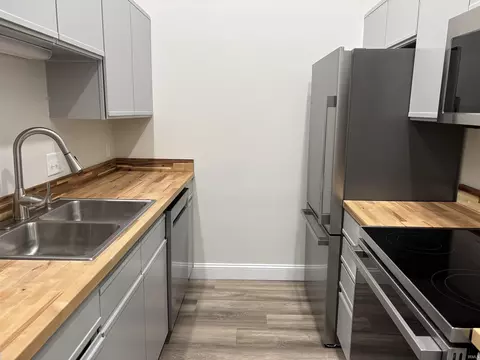 Kitchen - 1925 E Waters Edge Dr, Bloomington, IN 47401 photo 1 of 1