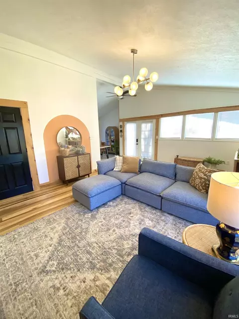 Living - 151 Pleasant View Dr, Mitchell, IN 47446 photo 2 of 3