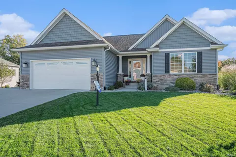 51056 Sail Bay Ct, Elkhart, IN 46514
