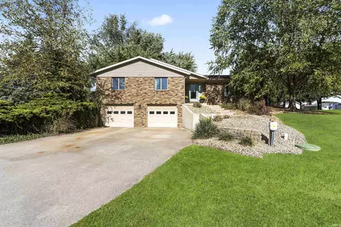 106 Ems C30 Ln, Warsaw, IN 46582