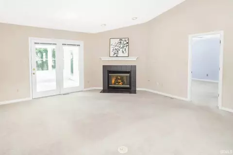 Living - 1004 E Sherbrooke Dr, Bloomington, IN 47401 photo 1 of 5