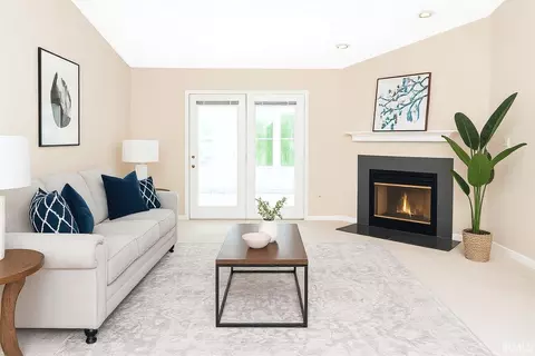 Living - 1004 E Sherbrooke Dr, Bloomington, IN 47401 photo 3 of 5