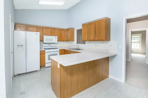 Kitchen - 1004 E Sherbrooke Dr, Bloomington, IN 47401 photo 1 of 2